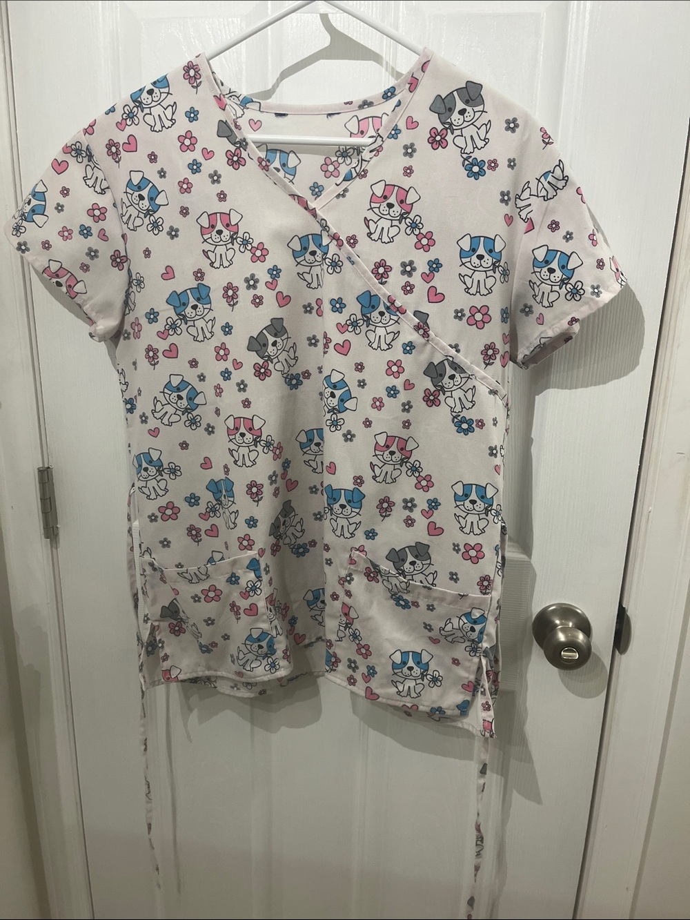 Short-Sleeve Scrub Top with Pink & Blue Puppy Print